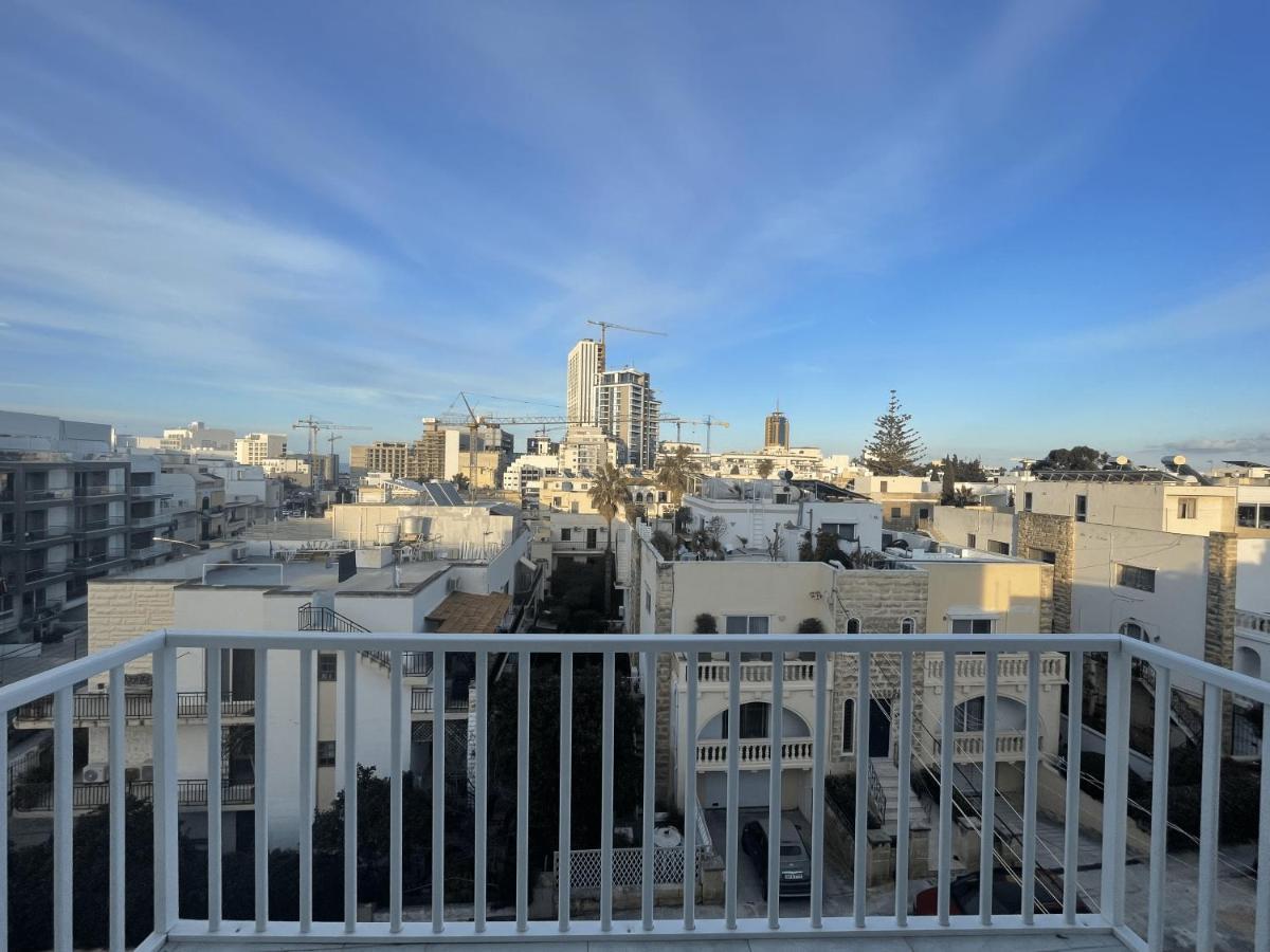 Casa Leon Malta Hotel San Ġiljan Buitenkant foto