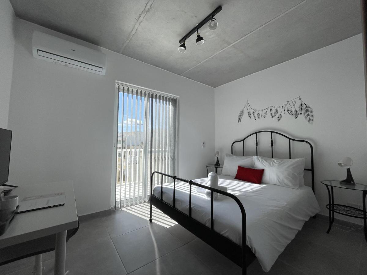 Casa Leon Malta Hotel San Ġiljan Buitenkant foto