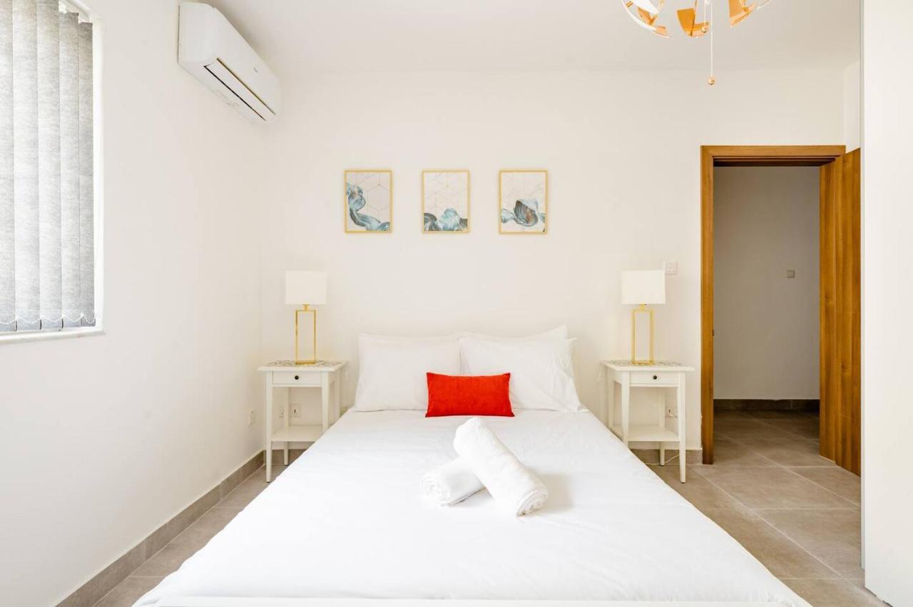 Casa Leon Malta Hotel San Ġiljan Buitenkant foto