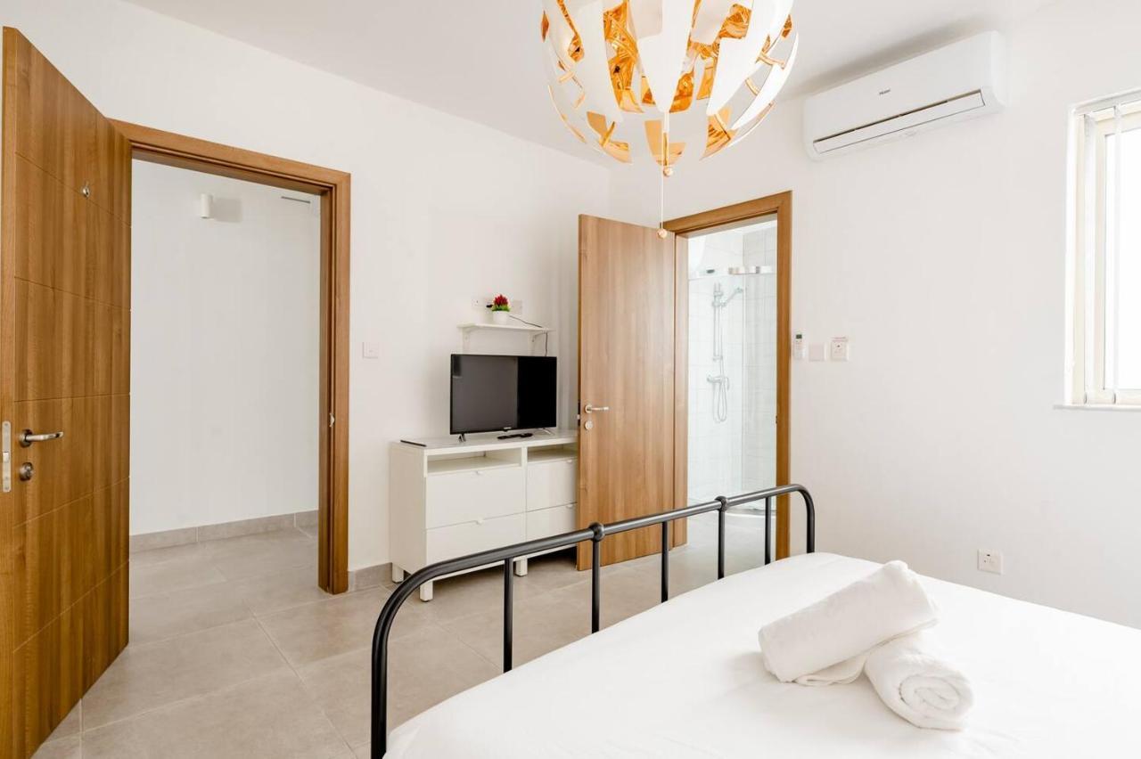Casa Leon Malta Hotel San Ġiljan Buitenkant foto